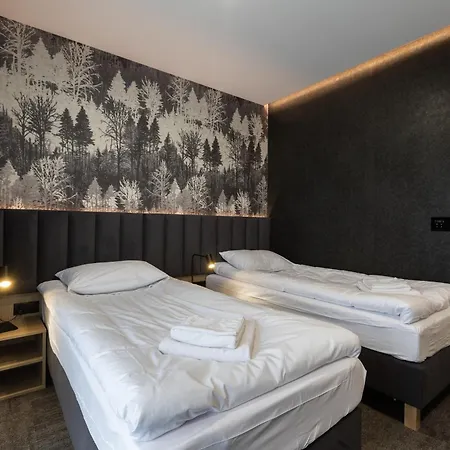 Przystan Marywil Hotel Zarki