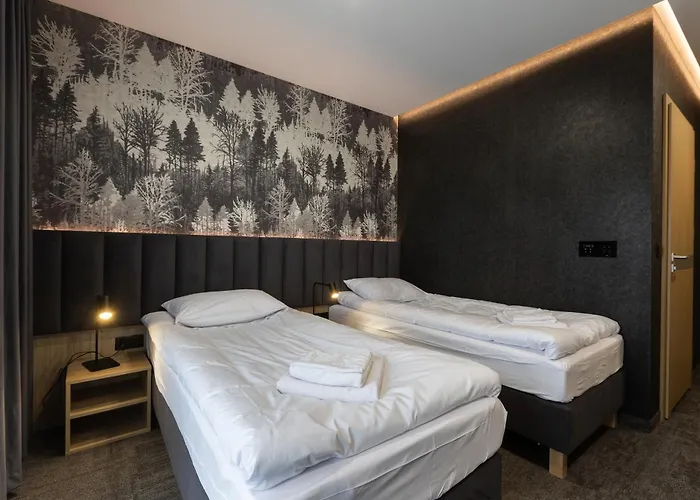 Przystan Marywil Hotel Zarki